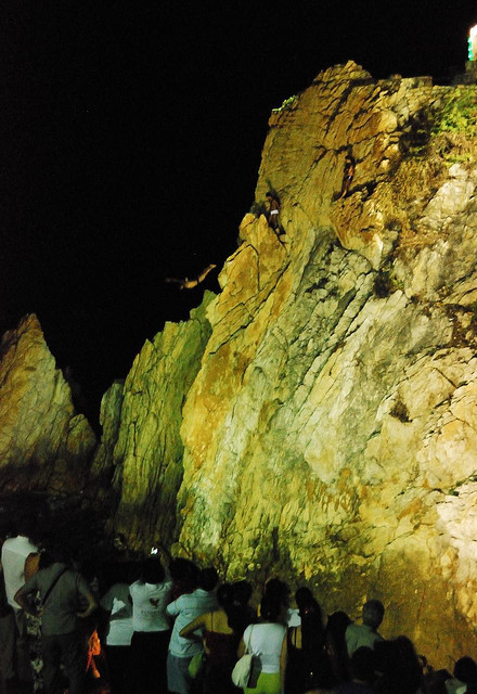 Cliff divers / Clavadistas de Acapulco