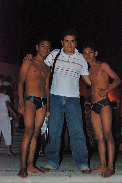 Yo, junto a los clavadistas de Acapulco