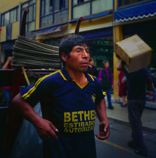 Llevando el progreso de nuestro pais, Lima, Peru