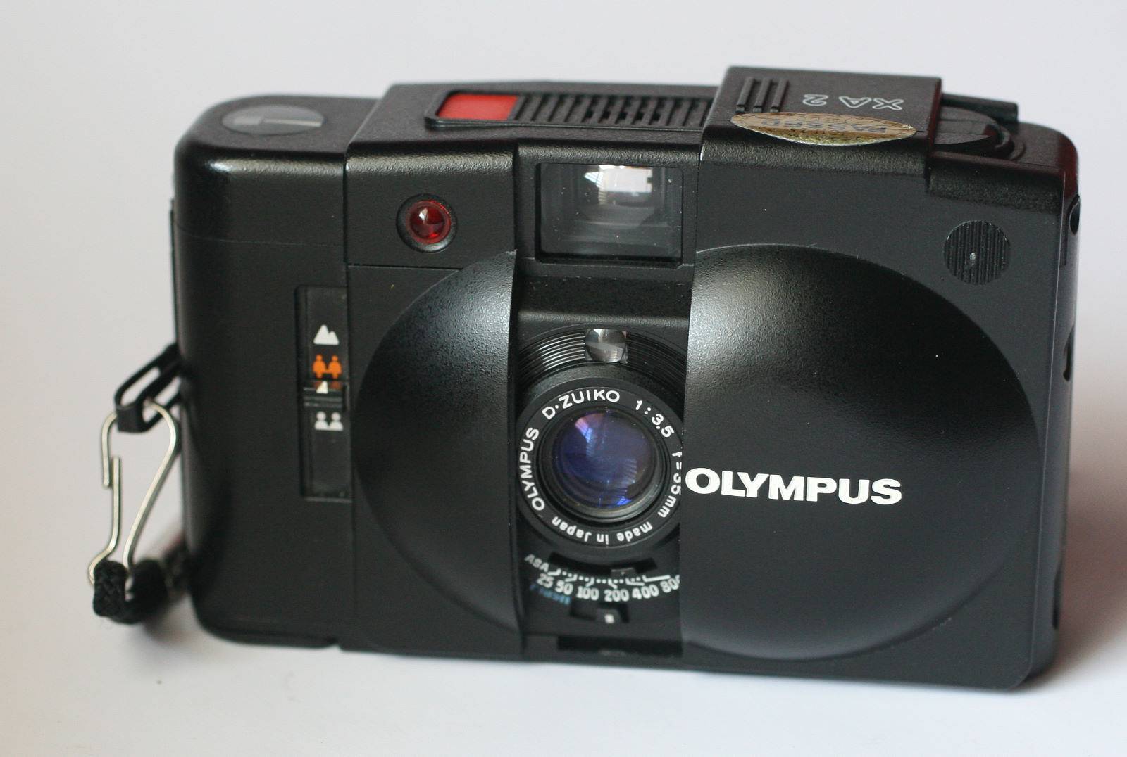 Olympus XA2: Mi Experiencia con una Cámara Analógica Compacta y Sorprendente