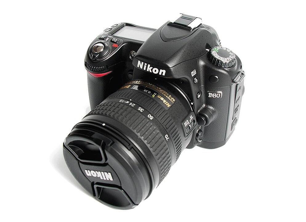 Reseña Completa de la Nikon D80: Una Cámara DSLR Clásica interesante