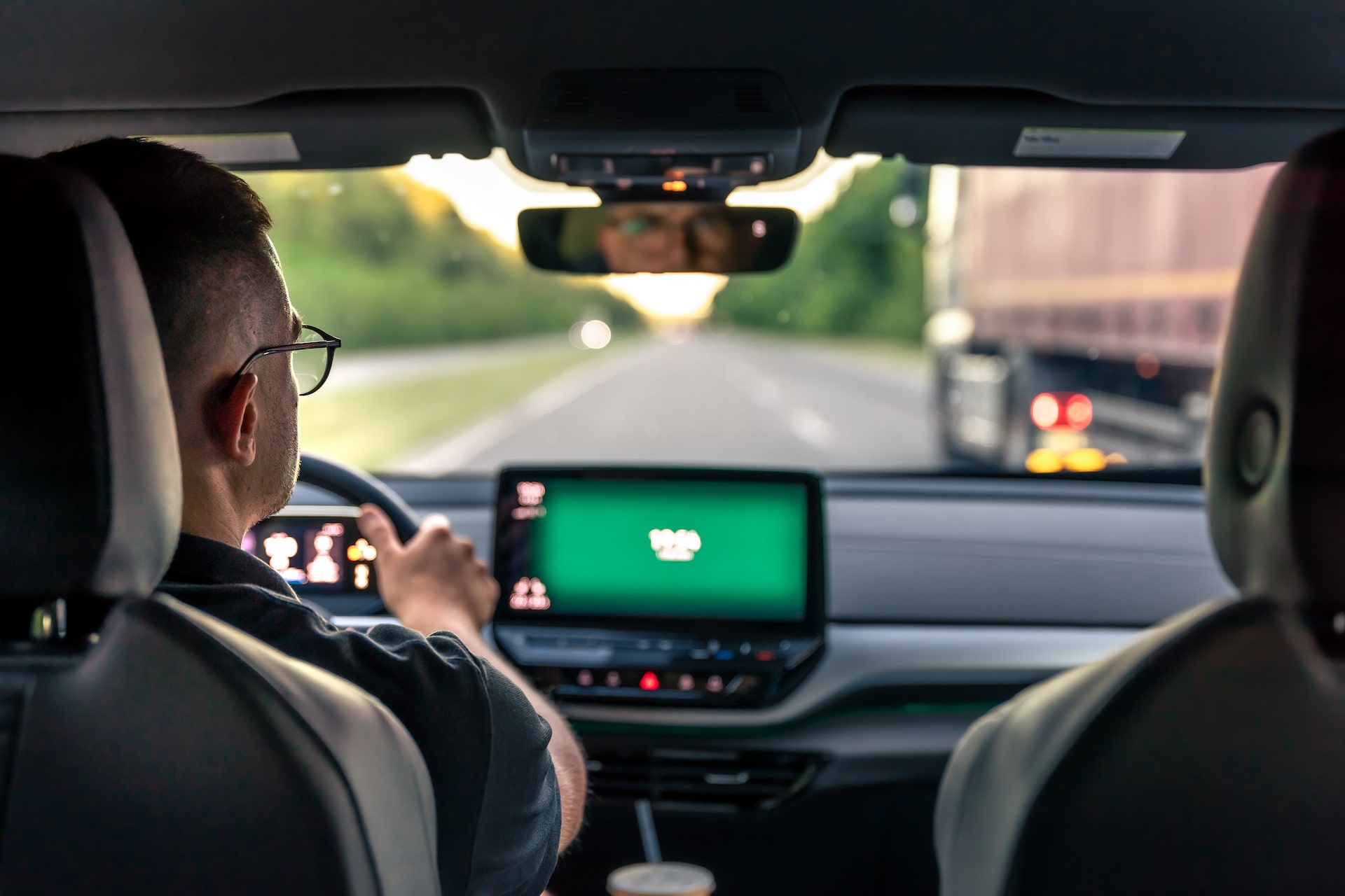 Waze vs Google Maps: ¿Cuál es la mejor app para viajar por Sudamérica?