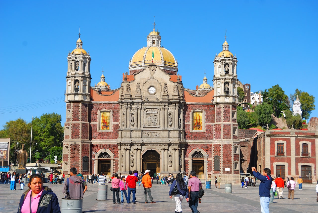Atardecer en la Villa de Guadalupe: Una Tarde de Noviembre con mi Nikon D80