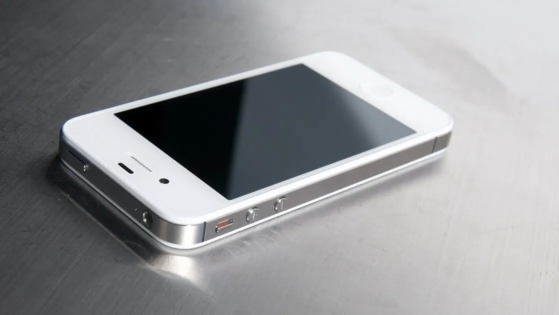 iPhone 4S – El celular que me acompañó a ver el mundo