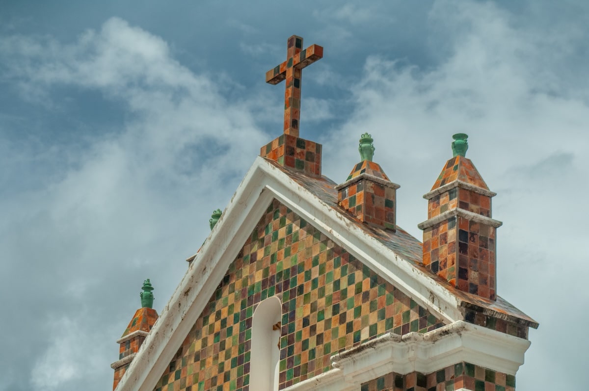 Copacabana, Bolivia: el lugar donde me detuve sin planearlo… y la arquitectura me obligó a mirar