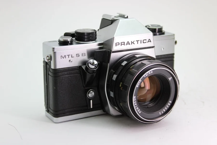 Praktica MTL5: la cámara que mi mamá trajo de Londres en los años 70 y me enseñó a mirar